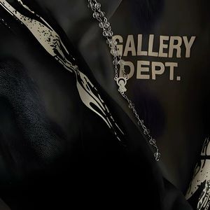 Meet your Posher, Christian